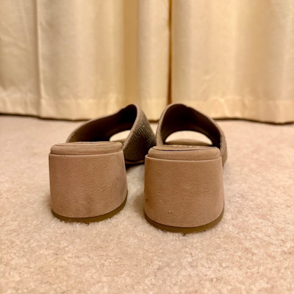 Eileen Fisher Fave Block heel with Knit upper size 10 - Picture 3 of 8